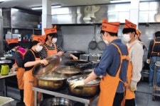 건설공제조합 신입직원, 무료급식 밥퍼나눔 봉사