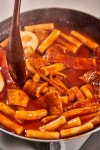 떡볶이 0.5인분만 파냐는 저 진상인가요?