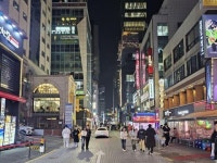 “뉴욕제과 앞에서 만나” 서초구, 강남역 상권 재활성화 추진…서울시 로컬브랜드 선정