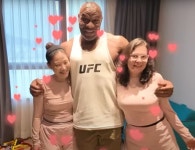 밥샙, 두 아내와 행복한 일상 공개…“20년 함께 생활”