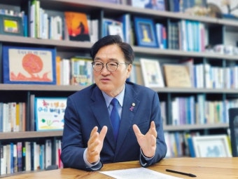우원식 “개혁과 민생 두 가지 다해내겠다...불공정 해소” [국회의장 후보에게 듣는다]