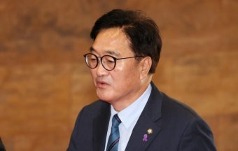 우원식, 국회 사무총장에 3선 김민기 발탁…의장 비서실장은 조오섭