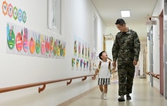 “집 걱정 없으니 더 낳을 수 있었죠”…군간부 다둥이 많은 특별한 이유[0.7의 경고, 함께돌봄 2024]