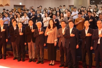 김수경 통일 차관 취임…“탈북민 정착 위해 열심히 뛰겠다”