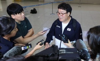 안세영과 따로 귀국 배드민턴협회장, “안세영과 갈등 없었다”[파리2024]