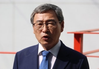 [속보]서울시교육감, 정근식 후보로 단일화…최보선 사퇴