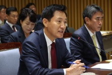 서울시 국감서도 ‘명태균’…野 vs 오세훈 충돌에 20여분 정회