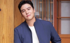 이장우, 이번엔 디저트사업 진출…호두 과자 판매