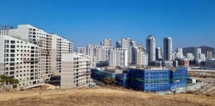 세종시로 이사가려 했는데…9억 주고 산 아파트 눈물의 하락