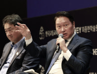 최태원 회장 “미래 인재, 문제 해결 방법 스스로 찾는 ‘디자인 능력’ 갖춰야”