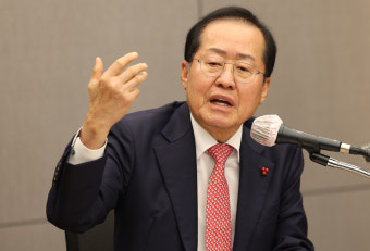 권성동·홍준표, 트럼프 측근 폴 매너포트와 비공개 회동