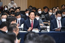 오세훈 “토지거래허가구역 해제 검토”…용적률 이양제 도입도 검토