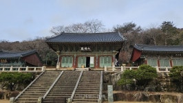 외세에 맞서고 6·25때 현충원 역할…선찰대본산 부산 범어사 [정용식의 사찰 기행]