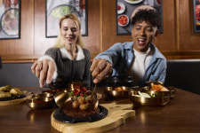 [Top 100 Global Innovators] “국밥의 온기로 세계인을 마음을 데우겠습니다” 열정국밥 창업자 전경훈 대표의 글로벌 통(通) 프로젝트