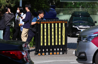 검찰, 건진법사 소환 조사…尹 사저 압수수색 이후 처음