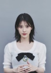아이유, 생일 맞아 취약계층에 2억원 ‘폭싹’ 기부