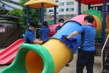 금호타이어, 광주공장 인근 어린이놀이터 등 청소 봉사 활동