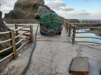 독도에  분뇨차 상륙했다