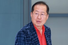 돌아온 홍준표 “김민석, 한때 촉망받던 분”…한동훈 지지자엔 “쓰레기 집단”
