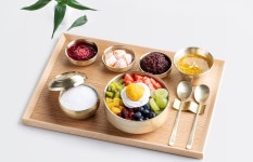 전주비빔밥 말고 전주비빔빙수 눈길..추가 토핑은 반찬처럼