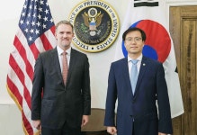 USTR 대표 만난 여한구 통상본부장, 한미 제조업 협력 로드맵 제시