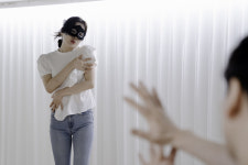“고공행진 집값, 태어나면 평생 노비”…뼈 때리는 현실 부부 이야기 [인터뷰]