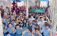 윤도현 YB밴드 데뷔 30주년, 자카르타서 봉사활동