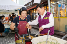‘제1회 동대문구 회기 파전 가요제’ 성황