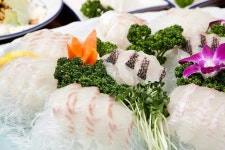 제주서 코스 회 먹었다 줄줄이 병원행…15명 집단 식중독 증세