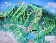 금오산 기암절벽과 수림의 조화…구미 해운사와 약사암 [정용식의 사찰 기행]