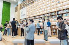 ‘도서관 이상의 도서관’ 선보인 강동구, 새로운 도서관 패러다임 보여