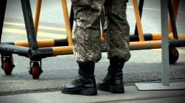 “군대 안갈래요”…‘국적’까지 포기한 2만명, ‘이 나라’ 택했다