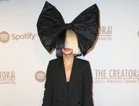 톱가수와 이혼 후 월 3억 요구한 의사 전남편 “상류층 생활 유지해야”