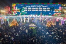 애니·웹툰클러스터 순천시 원도심 ‘남문터광장’ 개장