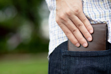 “2천 원 챙겼다가 벌금형”… 분실물 주웠을 때 ‘범죄자’ 안 되는 법