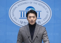 ‘친명’ 한준호 의원 “지금 민주당은 정상화 기로…당 혼란, 국정 부담으로 이어져선 안 된다”