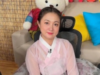 새 예능 공개된 다음날… ‘주사 이모’ 의혹 박나래, 경찰 조사 연기