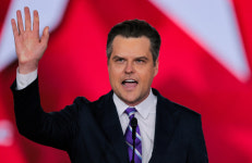 ‘親트럼프’ 인사들, 보수행사서 지상전 신중론…“美 더 가난하게 만들 것”