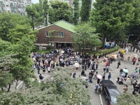 “아이들 잠 못 자 결석했어요” 투표함 갇힌 우성아파트 80데시벨 치솟은 소음 [세상&]