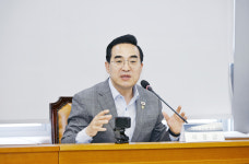 역대급 세수 어디에 쓸까…재정 전문가들 “AI·반도체 미래투자 확대해야”