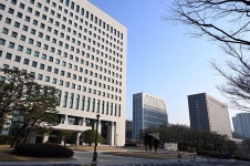 주유소 가기 겁나던 기름값, 26조짜리 짬짜미였다…檢 “HD현대오뱅·SK에너지가 주도…GS칼텍스·에쓰오일은 추종”[세상&]