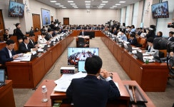 與 “메가특구법 주52시간제 예외 적용 특례 필요”