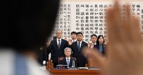 [헤럴드pic] 선서를 거부하는 조희대 대법원장