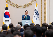 임광현, 靑 직원들에 “안 되는 일 되게 만들어야…쓴소리 마다 말라”