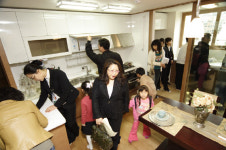 쌍용 스윗닷홈 사직동 예가 `샘플룸`..4천여 인파 몰려