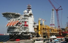 현대重, 초대형 원유생산설비 출항