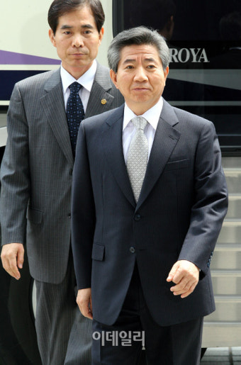 [포토]검찰청사 도착한 노무현 前대통령