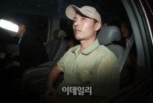 [포토]北 억류 유씨, 137일 만에 귀환