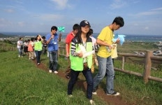 KT 사랑의봉사단, 지적장애인과 제주 올레길 걸어