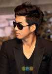 [포토]윤계상 선글라스로 멋냈어요